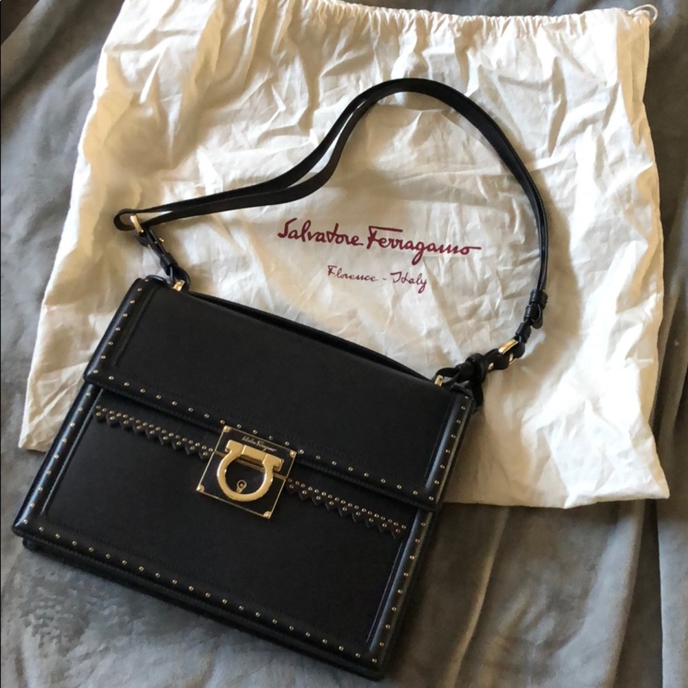 salvatore ferragamo marisol black shoulder bag